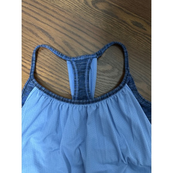 Lululemon Blue Racerback Workout Tank Top Built in Bra Size 6 - Picture 2 of 5